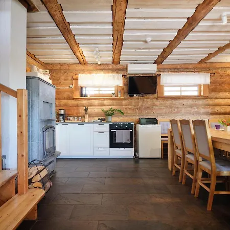 Dom wakacyjny Sadama Joemaja Oiu