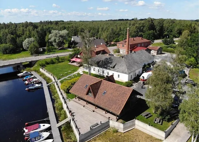 Nyaraló Sadama Joemaja *