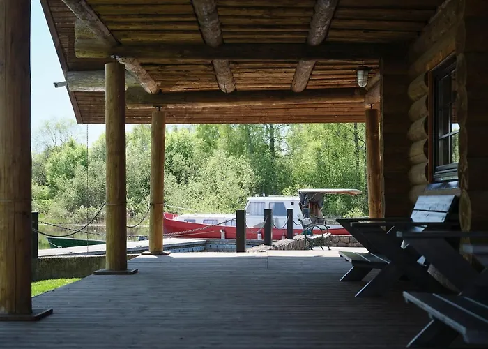 Nyaraló Sadama Joemaja Oiu